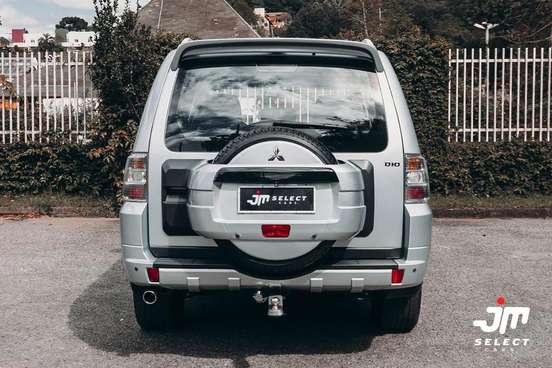MITSUBISHI-PAJERO FULL-2010