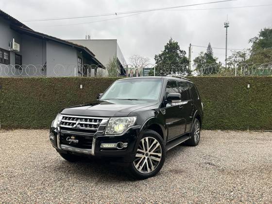 MITSUBISHI PAJERO FULL 3.2 HPE 4X4 16V TURBO INTERCOOLER DIESEL 4P AUTOMÁTICO
