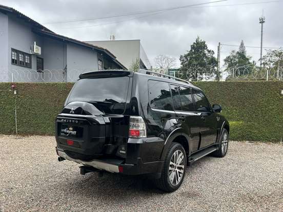 MITSUBISHI-PAJERO FULL-3.2 HPE 4X4 16V TURBO INTERCOOLER DIESEL 4P AUTOMÁTICO MITSUBISHI-PAJERO FULL-2020
