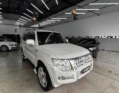 MITSUBISHI PAJERO FULL 3.2 HPE 4X4 16V TURBO INTERCOOLER DIESEL 4P AUTOMÁTICO MITSUBISHI PAJERO FULL 3.2 HPE 4X4 16V TURBO INTERCOOLER DIESEL 4P AUTOMÁTICO