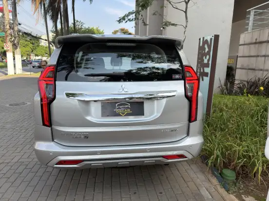 MITSUBISHI-PAJERO SPORT-2.4 16V MIVEC TURBO DIESEL HPE-S AWD AUTOMÁTICO MITSUBISHI-PAJERO SPORT-2021
