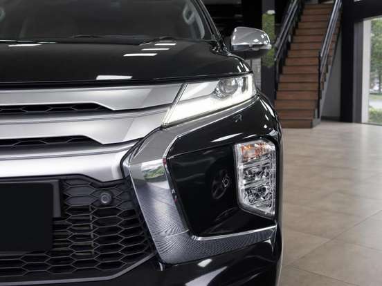 MITSUBISHI-PAJERO SPORT-2020