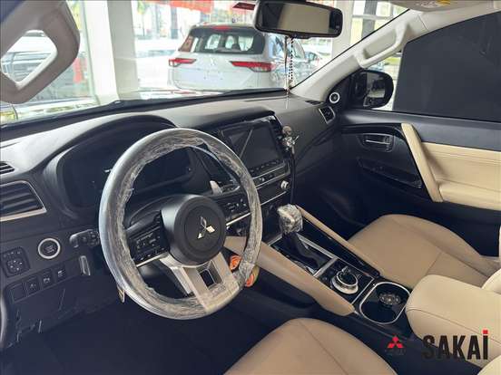MITSUBISHI-PAJERO SPORT-2024