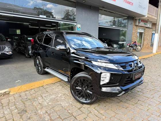 MITSUBISHI PAJERO SPORT 2.4 16V MIVEC TURBO DIESEL LEGEND BLACK AWD AUTOMÁTICO