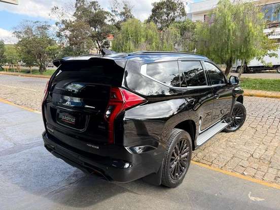 MITSUBISHI-PAJERO SPORT-2.4 16V MIVEC TURBO DIESEL LEGEND BLACK AWD AUTOMÁTICO MITSUBISHI-PAJERO SPORT-2024