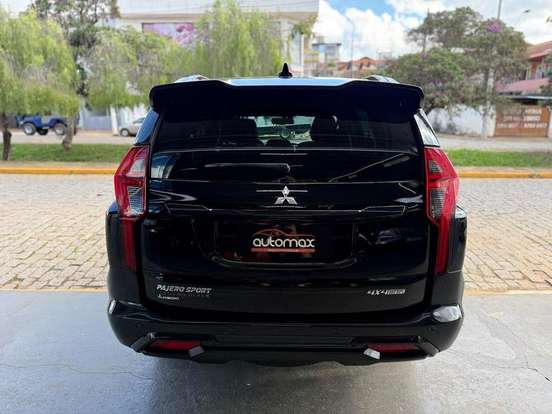 MITSUBISHI-PAJERO SPORT-2.4 16V MIVEC TURBO DIESEL LEGEND BLACK AWD AUTOMÁTICO MITSUBISHI-PAJERO SPORT-2024