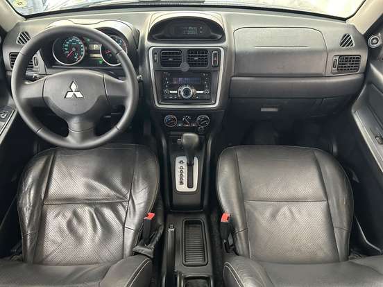 MITSUBISHI-PAJERO TR4-2012