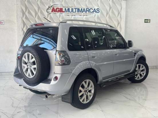 MITSUBISHI-PAJERO TR4-2011