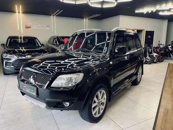 MITSUBISHI-PAJERO TR4-2.0 4X4 16V 140CV FLEX 4P AUTOMÁTICO MITSUBISHI-PAJERO TR4-2009