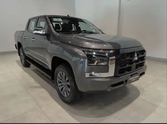 MITSUBISHI-TRITON-2025