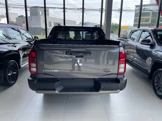 MITSUBISHI-TRITON-2025