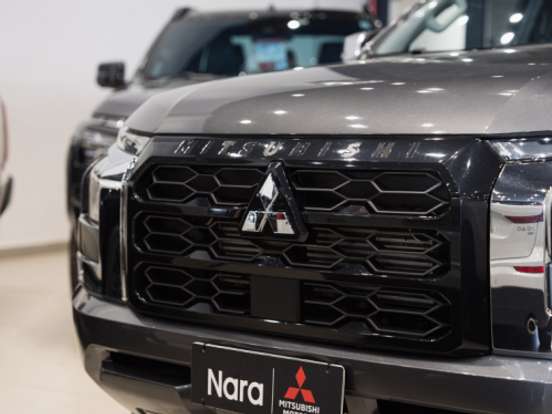 MITSUBISHI-TRITON-2.4 BITURBO DIESEL CD HPE 4X4 AUTOMÁTICO MITSUBISHI-TRITON-2025
