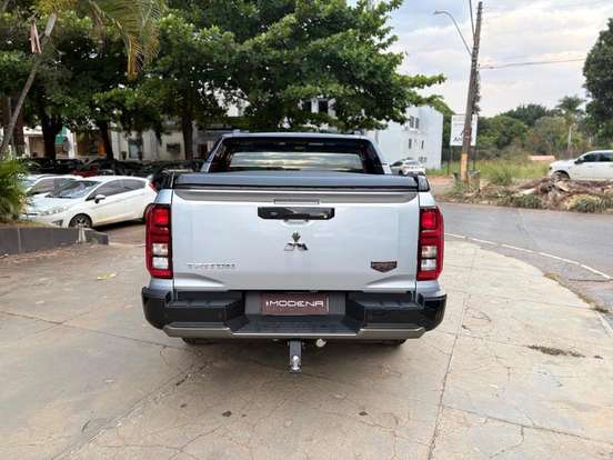 MITSUBISHI-TRITON-2.4 BITURBO DIESEL CD KATANA 4X4 AUTOMÁTICO MITSUBISHI-TRITON-2025