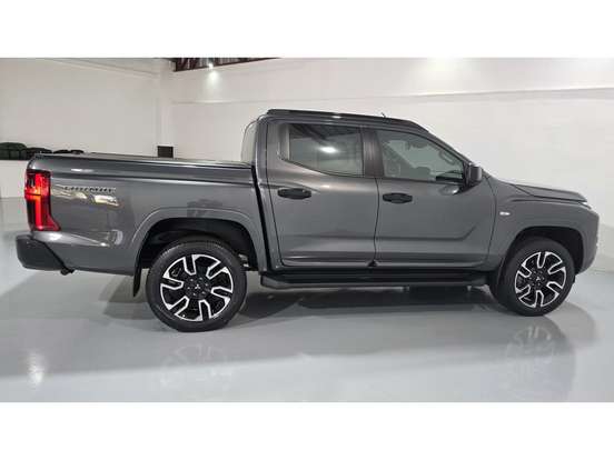 MITSUBISHI-TRITON-2.4 BITURBO DIESEL CD TARMAC 4X2 AUTOMÁTICO MITSUBISHI-TRITON-2026