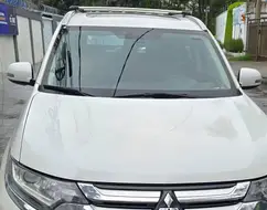 MITSUBISHI OUTLANDER 2.0 COMFORT 16V GASOLINA 4P AUTOMÁTICO MITSUBISHI OUTLANDER 2.0 COMFORT 16V GASOLINA 4P AUTOMÁTICO