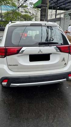 MITSUBISHI-OUTLANDER-2017