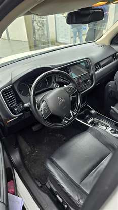MITSUBISHI-OUTLANDER-2017