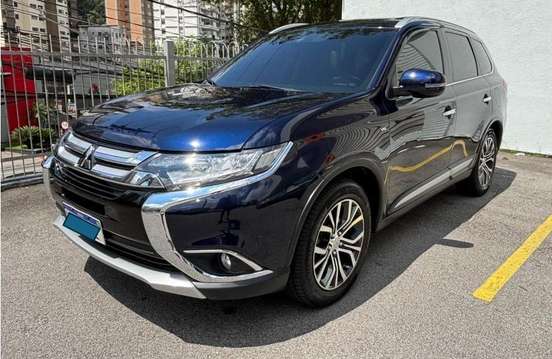 MITSUBISHI-OUTLANDER-2018