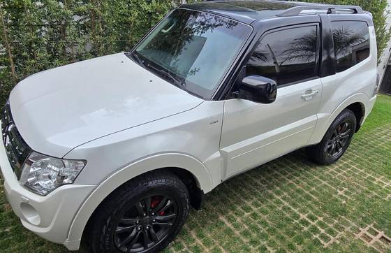 MITSUBISHI PAJERO FULL 3.2 HPE 4X4 16V TURBO INTERCOOLER DIESEL 2P AUTOMÁTICO