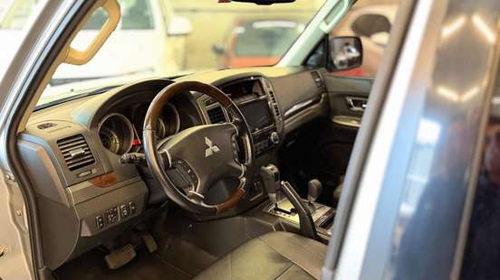 MITSUBISHI-PAJERO FULL-2020
