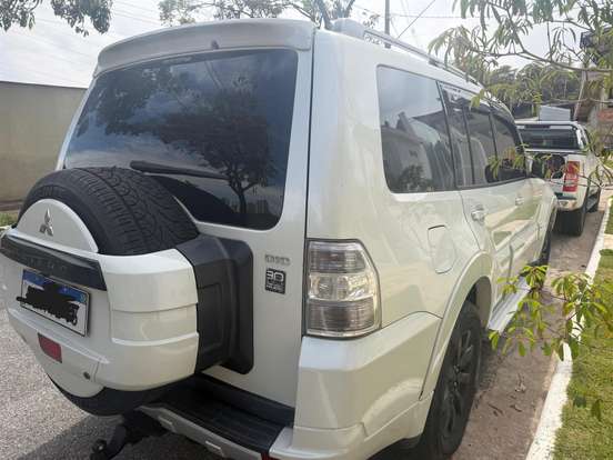 MITSUBISHI-PAJERO FULL-3.2 HPE 4X4 16V TURBO INTERCOOLER DIESEL 4P AUTOMÁTICO MITSUBISHI-PAJERO FULL-2013