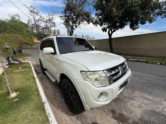 MITSUBISHI-PAJERO FULL-2013