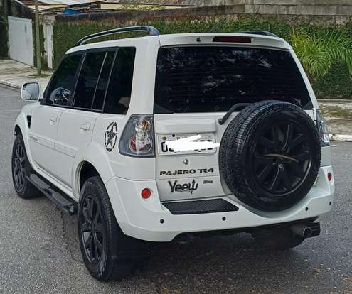 MITSUBISHI-PAJERO TR4-2.0 4X2 16V 140CV FLEX 4P AUTOMÁTICO MITSUBISHI-PAJERO TR4-2014