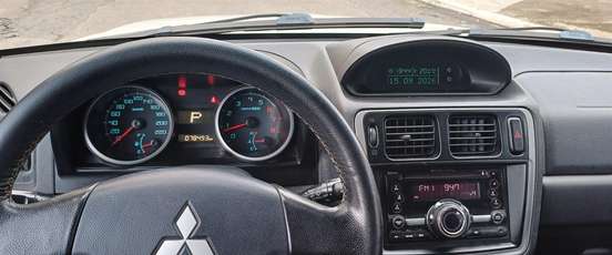 MITSUBISHI-PAJERO TR4-2014