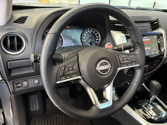 NISSAN-FRONTIER-2025