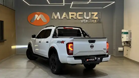NISSAN-FRONTIER-2024