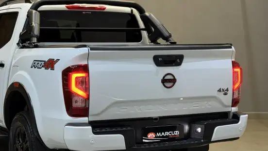 NISSAN-FRONTIER-2024