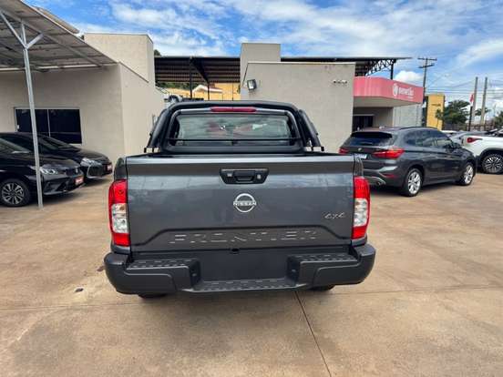 NISSAN-FRONTIER-2025