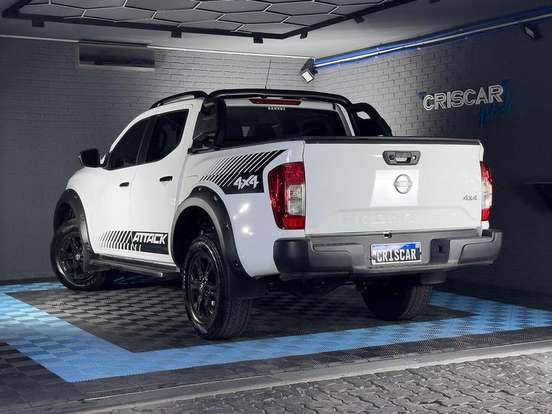 NISSAN-FRONTIER-2024