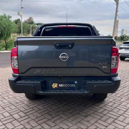 NISSAN-FRONTIER-2024