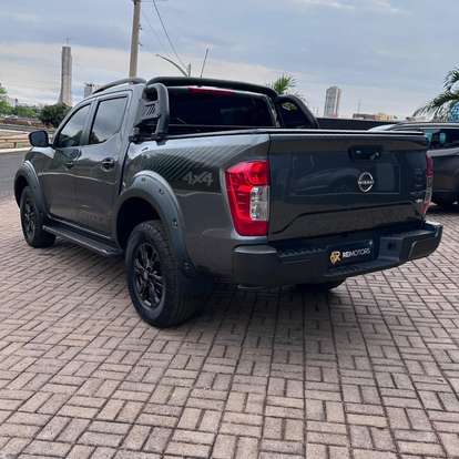 NISSAN-FRONTIER-2024