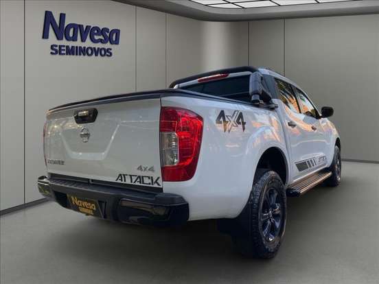 NISSAN-FRONTIER-2020