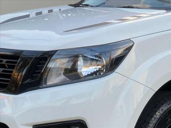 NISSAN-FRONTIER-2020