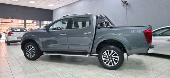 NISSAN-FRONTIER-2.3 16V TURBO DIESEL LE CD 4X4 AUTOMÁTICO NISSAN-FRONTIER-2020