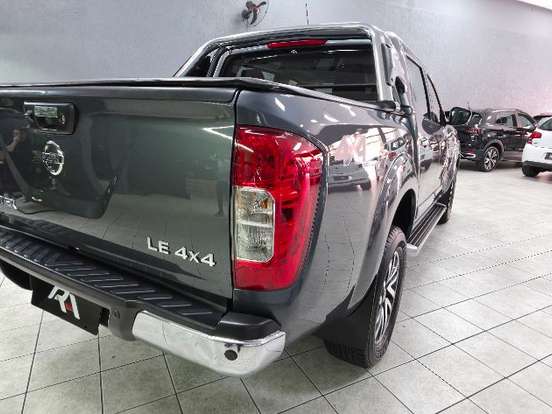 NISSAN-FRONTIER-2.3 16V TURBO DIESEL LE CD 4X4 AUTOMÁTICO NISSAN-FRONTIER-2020