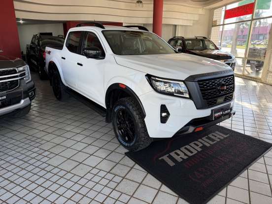 NISSAN-FRONTIER-2022