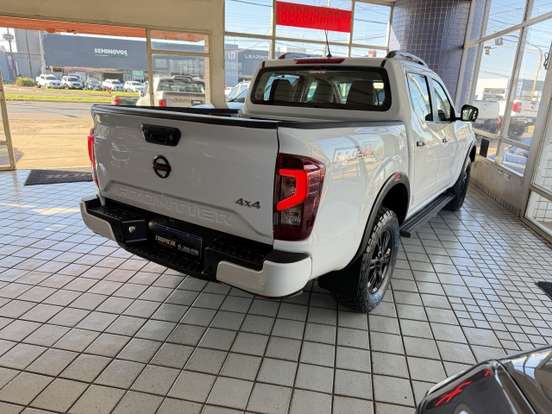 NISSAN-FRONTIER-2.3 16V TURBO DIESEL PRO4X CD 4X4 AUTOMÁTICO NISSAN-FRONTIER-2022