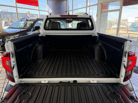 NISSAN-FRONTIER-2022