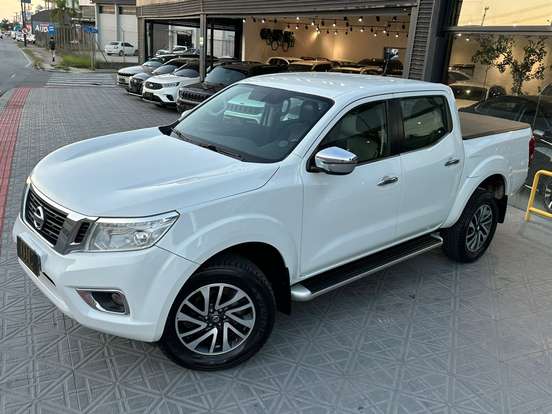 NISSAN-FRONTIER-2022