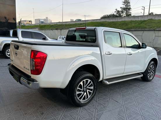 NISSAN-FRONTIER-2022