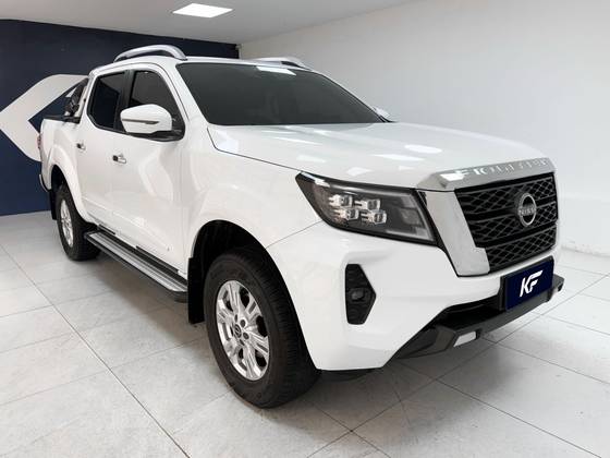 NISSAN FRONTIER 2.3 16V TURBO DIESEL XE CD 4X4 AUTOMÁTICO
