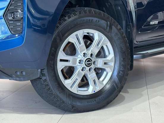 NISSAN-FRONTIER-2023