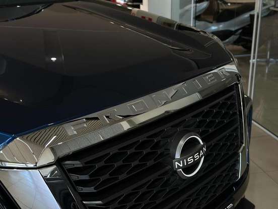 NISSAN-FRONTIER-2023