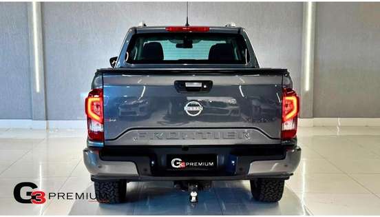 NISSAN-FRONTIER-2024
