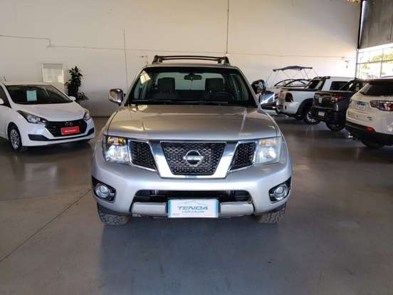 NISSAN-FRONTIER-2.5 PLATINUM 4X4 CD TURBO ELETRONIC DIESEL 4P AUTOMÁTICO NISSAN-FRONTIER-2014