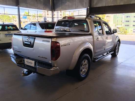 NISSAN-FRONTIER-2.5 PLATINUM 4X4 CD TURBO ELETRONIC DIESEL 4P AUTOMÁTICO NISSAN-FRONTIER-2014